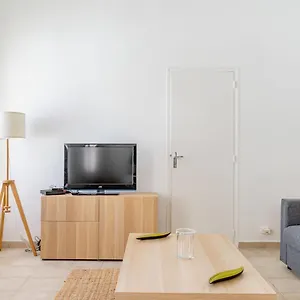 https://appartement-5-min-pieds-plage-des-catalans.fr-provencehotel.com
